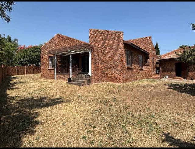 3 BEDROOM HOUSE FOR SALE IN THE REEDS